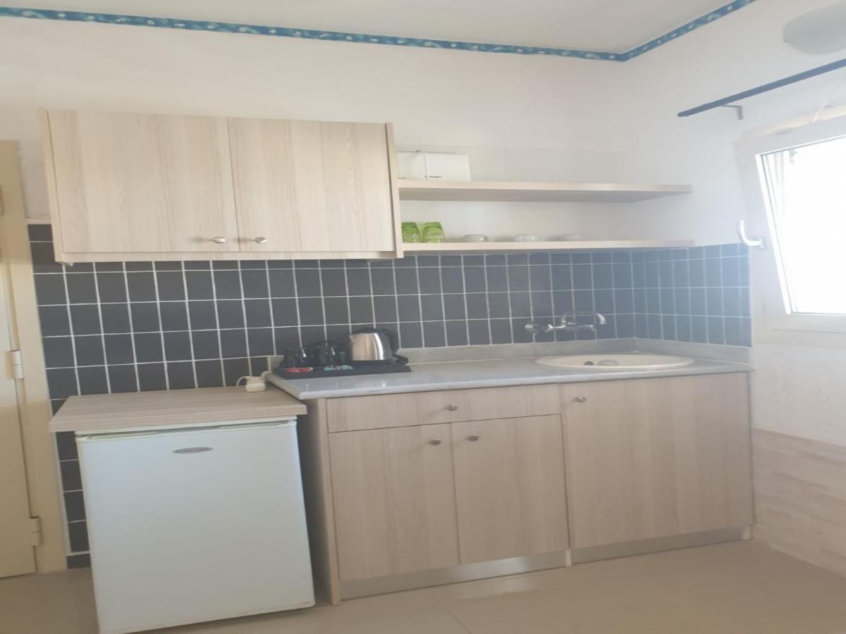 Room In Apartment - Beautiful And Spacious Room Near Cretan Sea Hersonissos  Exterior photo