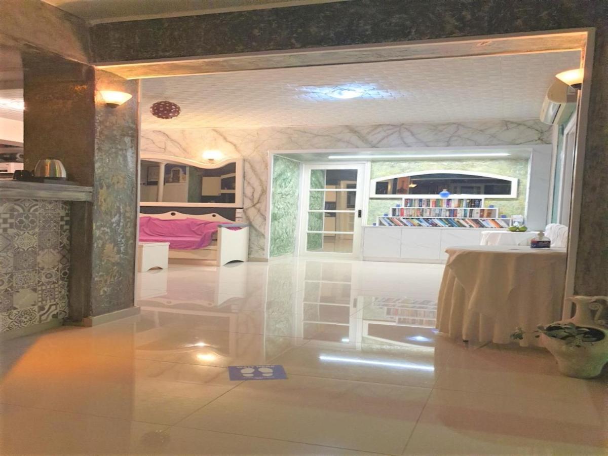 Room In Apartment - Beautiful And Spacious Room Near Cretan Sea Hersonissos  Exterior photo