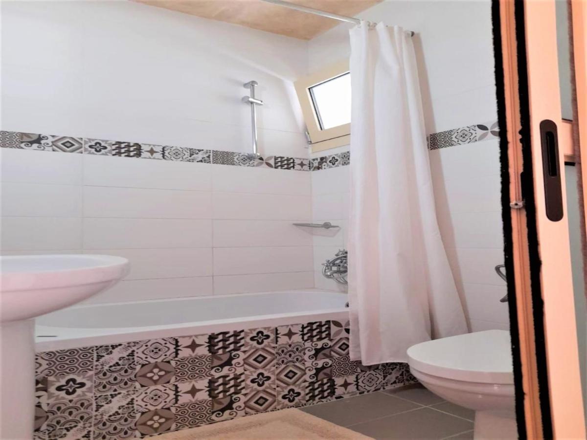 Room In Apartment - Beautiful And Spacious Room Near Cretan Sea Hersonissos  Exterior photo
